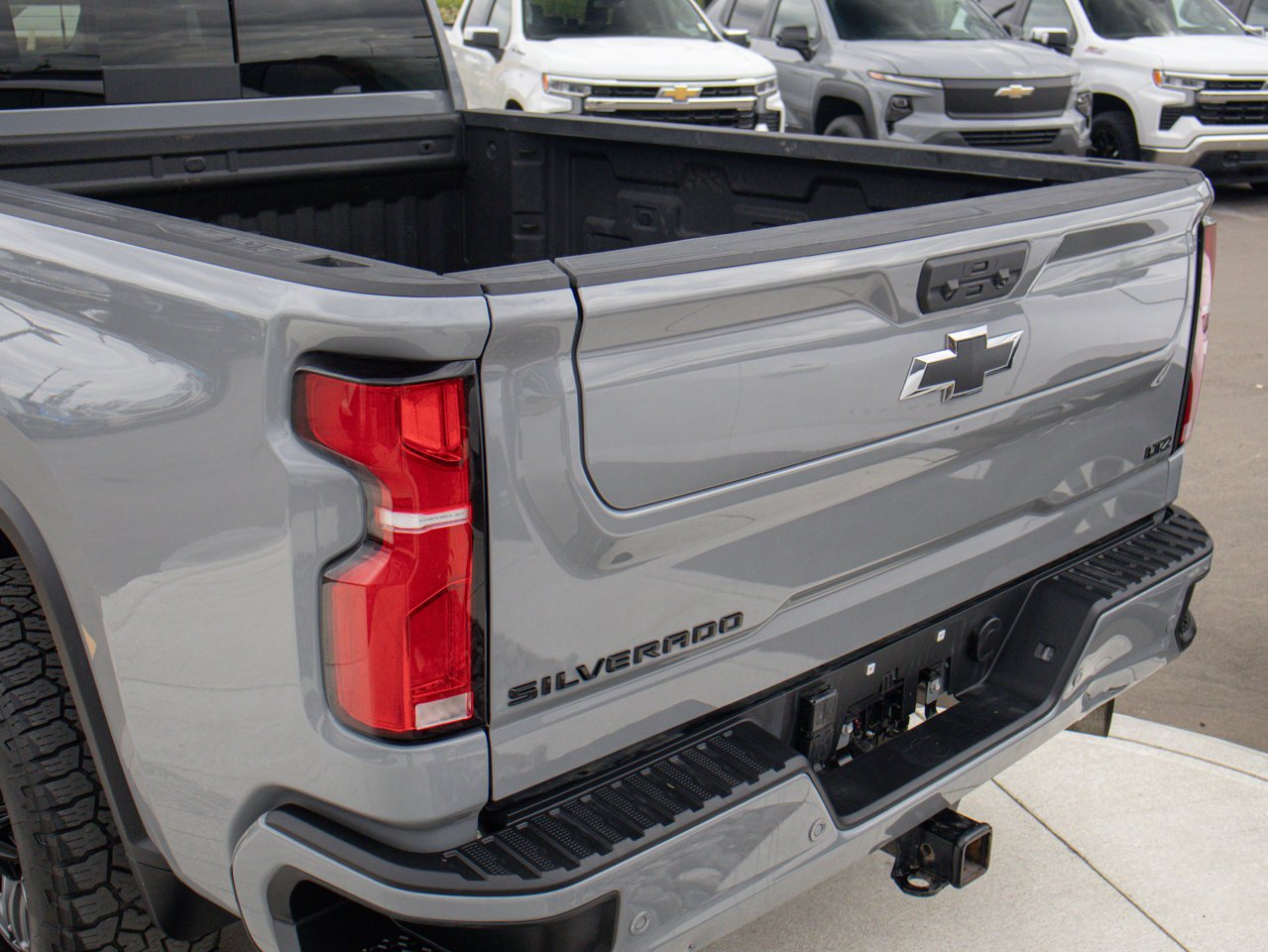 2024 Chevrolet Silverado 3500HD 4WD Crew Cab 159 LTZ Grey Sherwood Park - photo #11