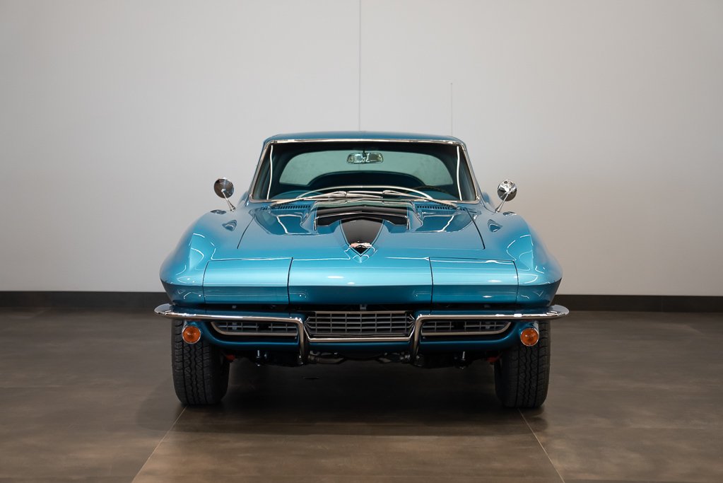Chevrolet Corvette 1967 Bleu Montréal - photo #1