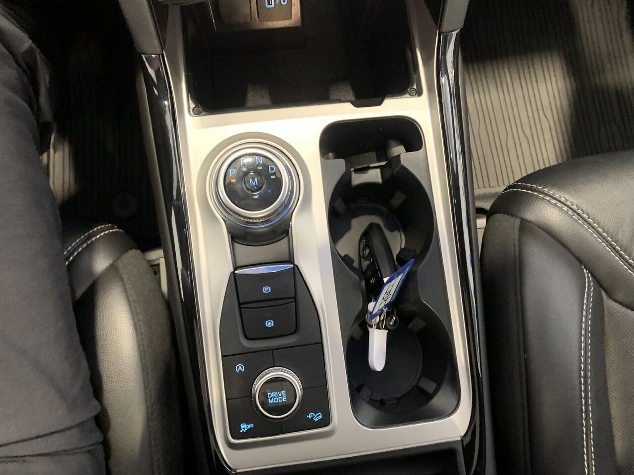 2024 Ford Explorer ST AWD EXPLORER ST 4WD White Châteauguay - photo #35