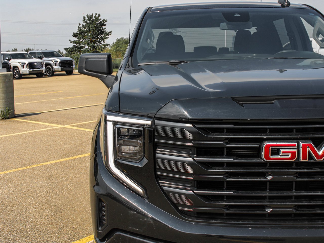2024 GMC Sierra 1500 4WD Crew Cab 147 Pro Black Sherwood Park - photo #10