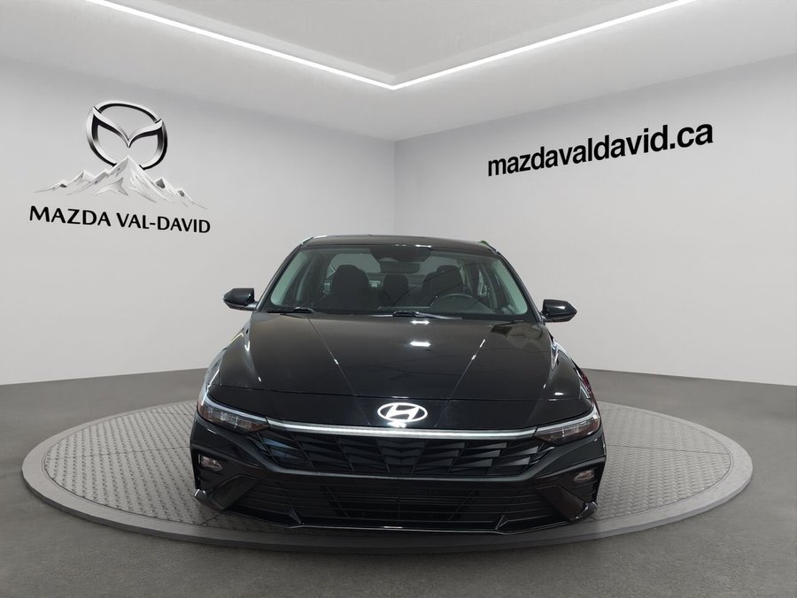 2024 Hyundai Elantra Preferred IVT, Bluetooth, Commande audio au volant, volant chauffant Black