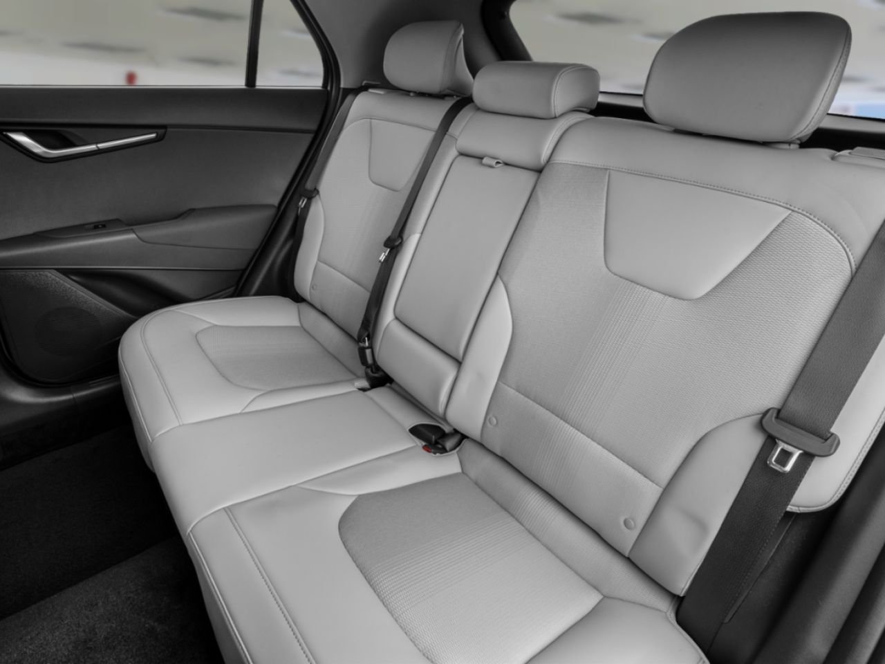 KIA Niro 2026 Gris interstellaire Gatineau - photo #7