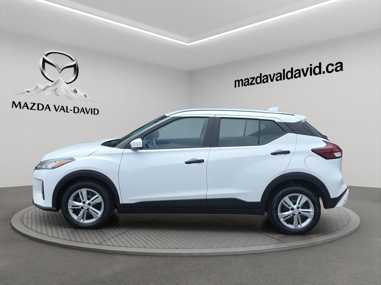 Nissan Kicks S TA, commande audio au volant, bluetooth 2024 Blanc Val-David - photo #1