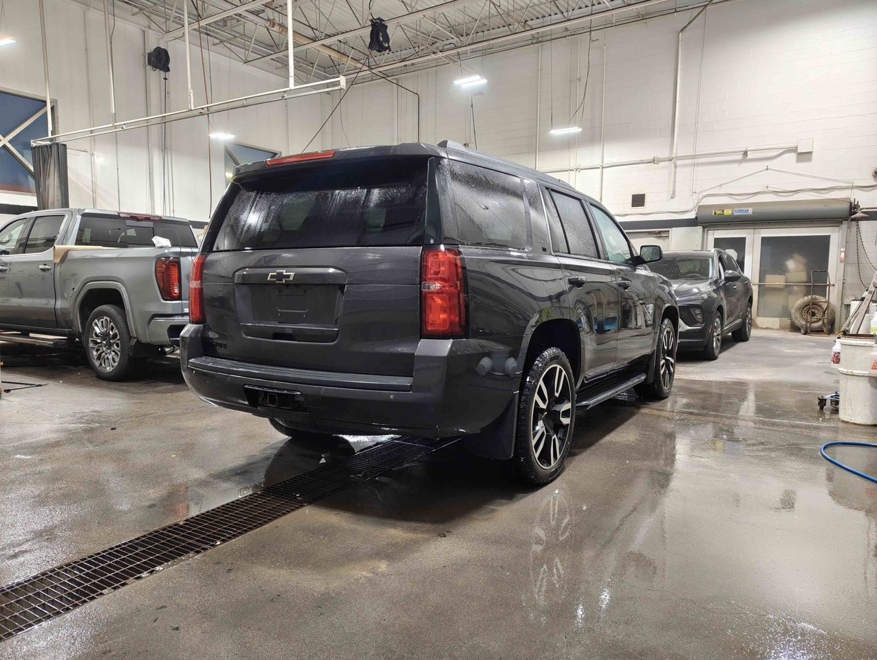 2018 Chevrolet Tahoe 4WD 4dr LT Grey Sherwood Park - photo #4