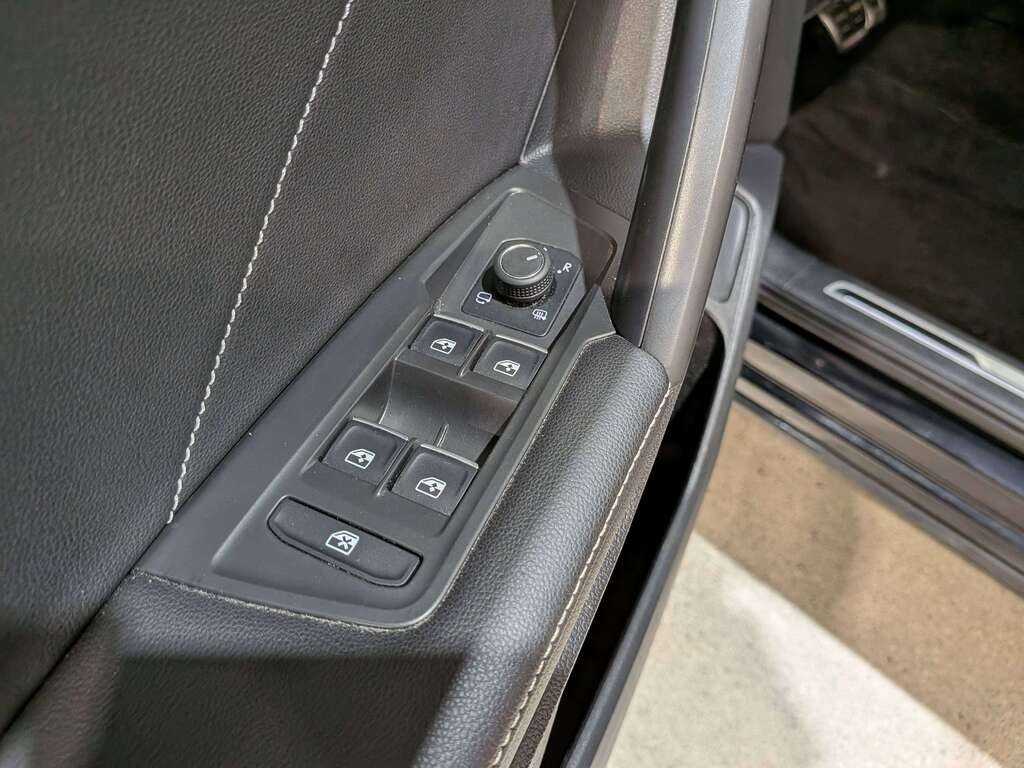 2022 Volkswagen Tiguan Highline R-Line 4MOTION Black Val-David - photo #35