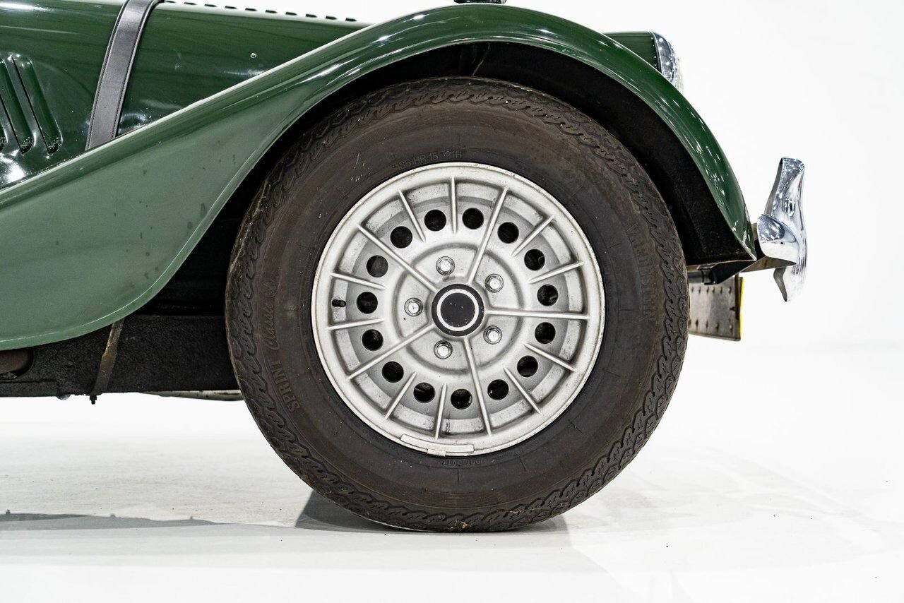 1970 Morgan Plus 8 Unrestored with only 7137km (4435miles) | PRIX EN USD Green Montreal - photo #49