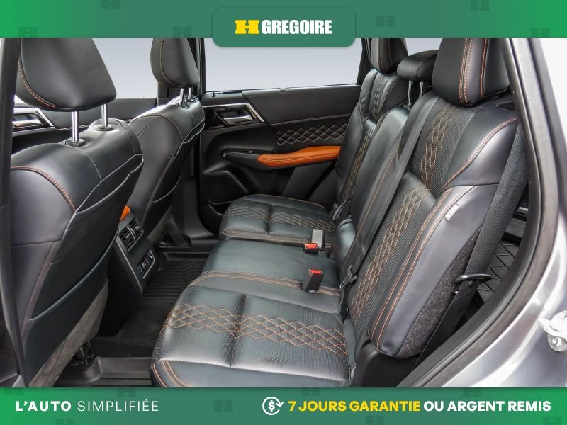 Mitsubishi Outlander 2023 Gris Blainville - photo #29