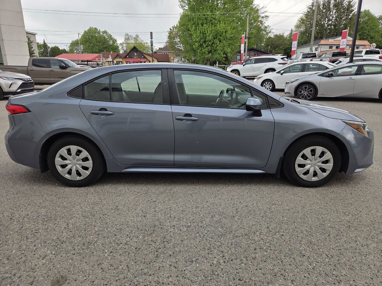 2021 Toyota Corolla Blue Mont-Laurier - photo #3