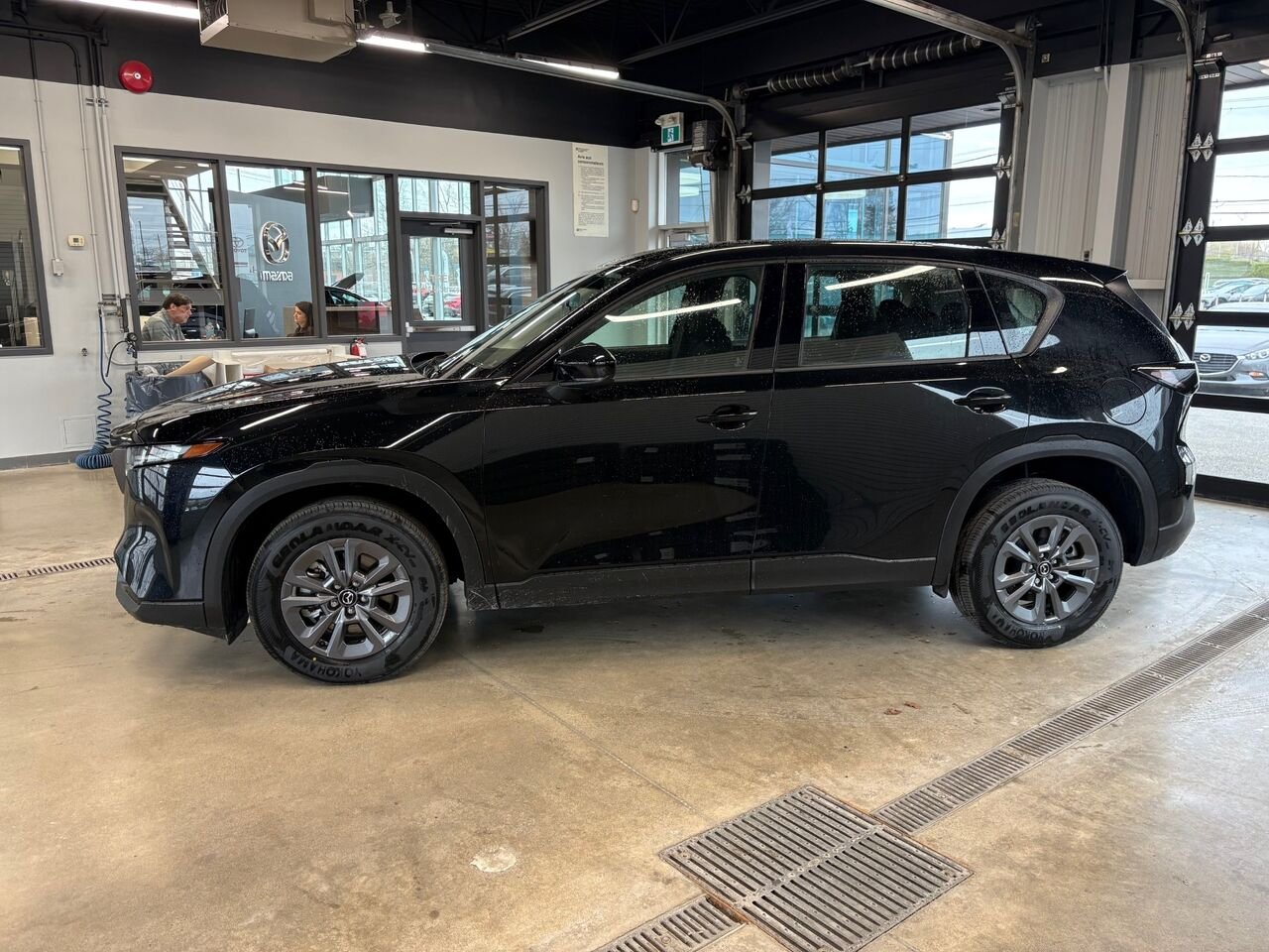 2026 MAZDA CX-5 GX TI Jet Black Mica Châteauguay - photo #1