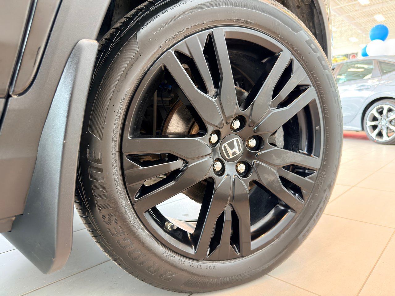 2019 Honda Pilot Black Notre-Dame-des-Prairies - photo #14