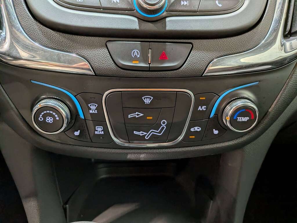 Chevrolet Equinox 2023 Blanc Val-David - photo #25