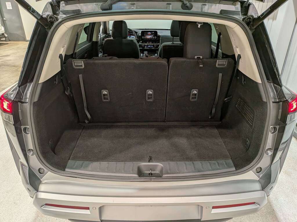 Nissan Pathfinder 2024 Gris Val-David - photo #5