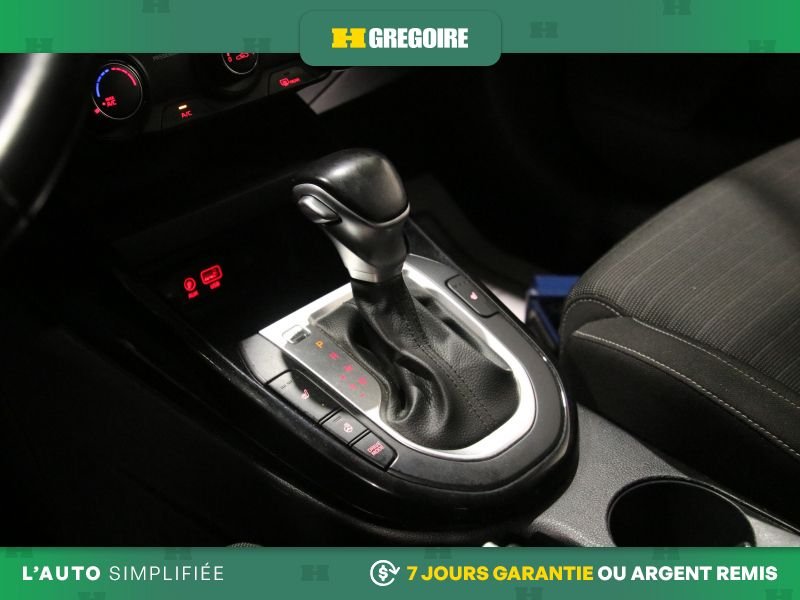 Kia Forte5 2021 Bleu Blainville - photo #22
