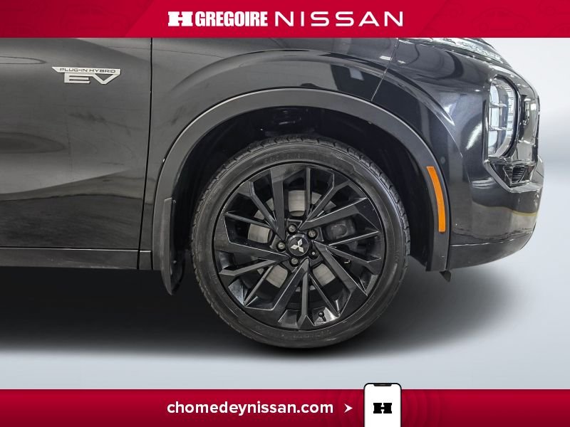 2024 Mitsubishi Outlander Black Saint-Eustache - photo #11
