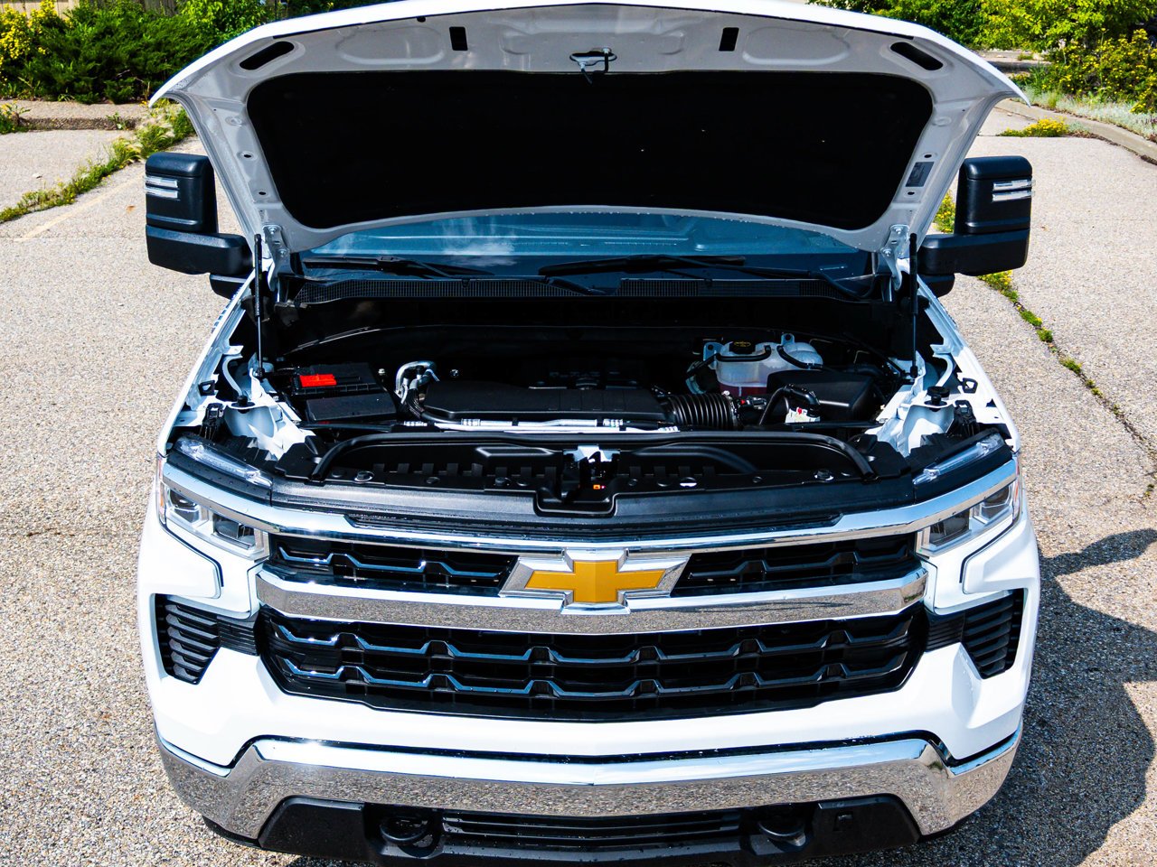 2025 Chevrolet Silverado 1500 4WD Crew Cab 147 LT White Sherwood Park - photo #8