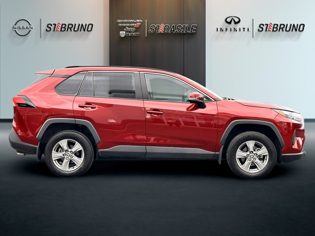 2024 Toyota RAV4 Red Saint-Basile-le-Grand - photo #6