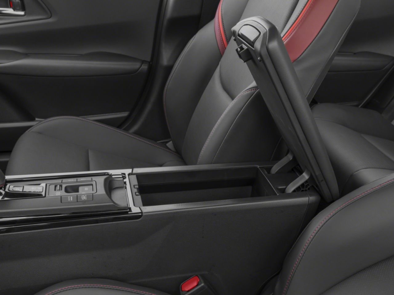 Toyota Prius Hybride Branchable XSE premium branchable 2026 Frisson glacé nacré Val-d'Or - photo #9