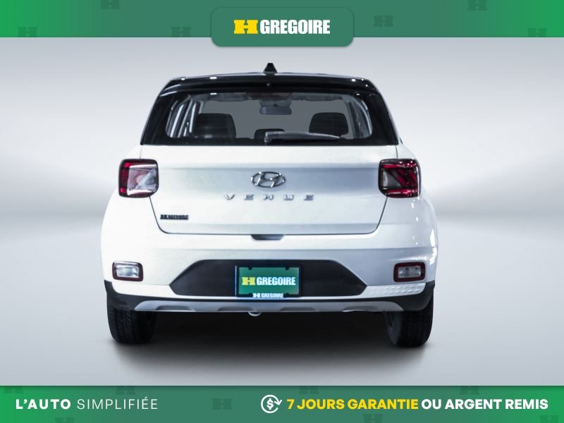 Hyundai Venue 2022 Blanc Blainville - photo #7