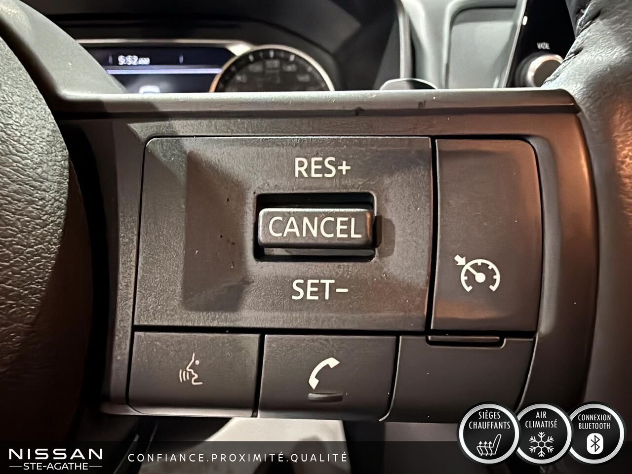 2024 Nissan Rogue S TI Red Saint-Jérôme - photo #17