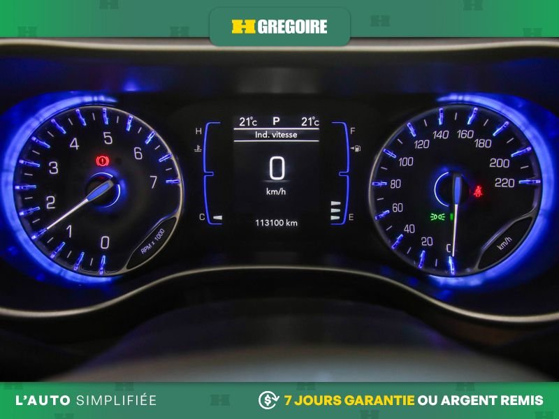 Chrysler Grand Caravan 2023 Blanc Saint-Eustache - photo #8