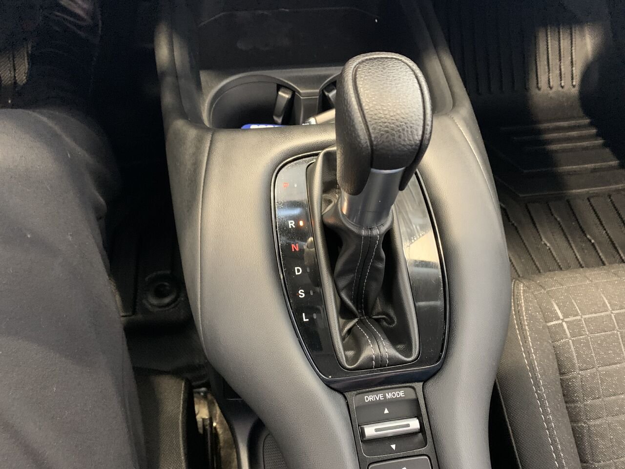 Honda HR-V HR-V LX 2024 Noir Châteauguay - photo #34