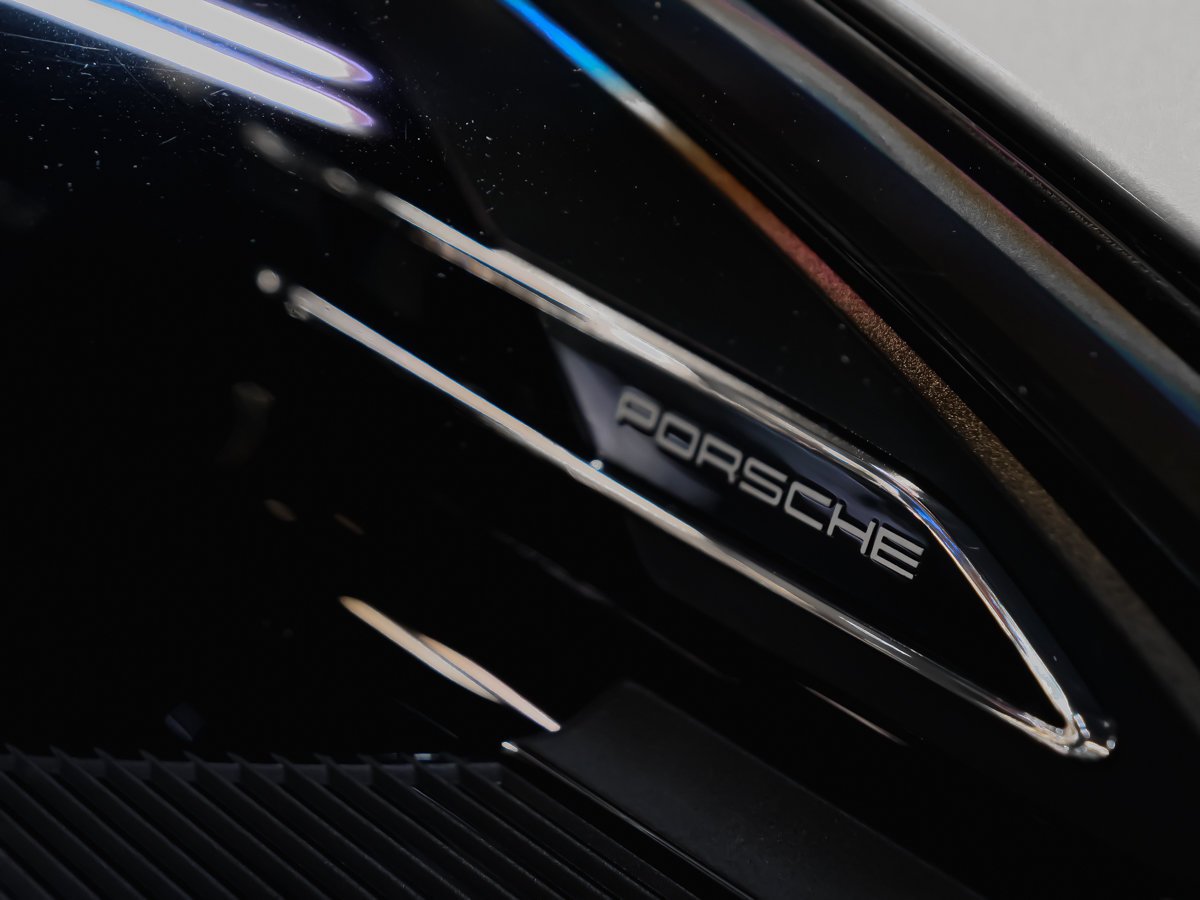 Porsche Macan T 2025 Noir Montréal - photo #22