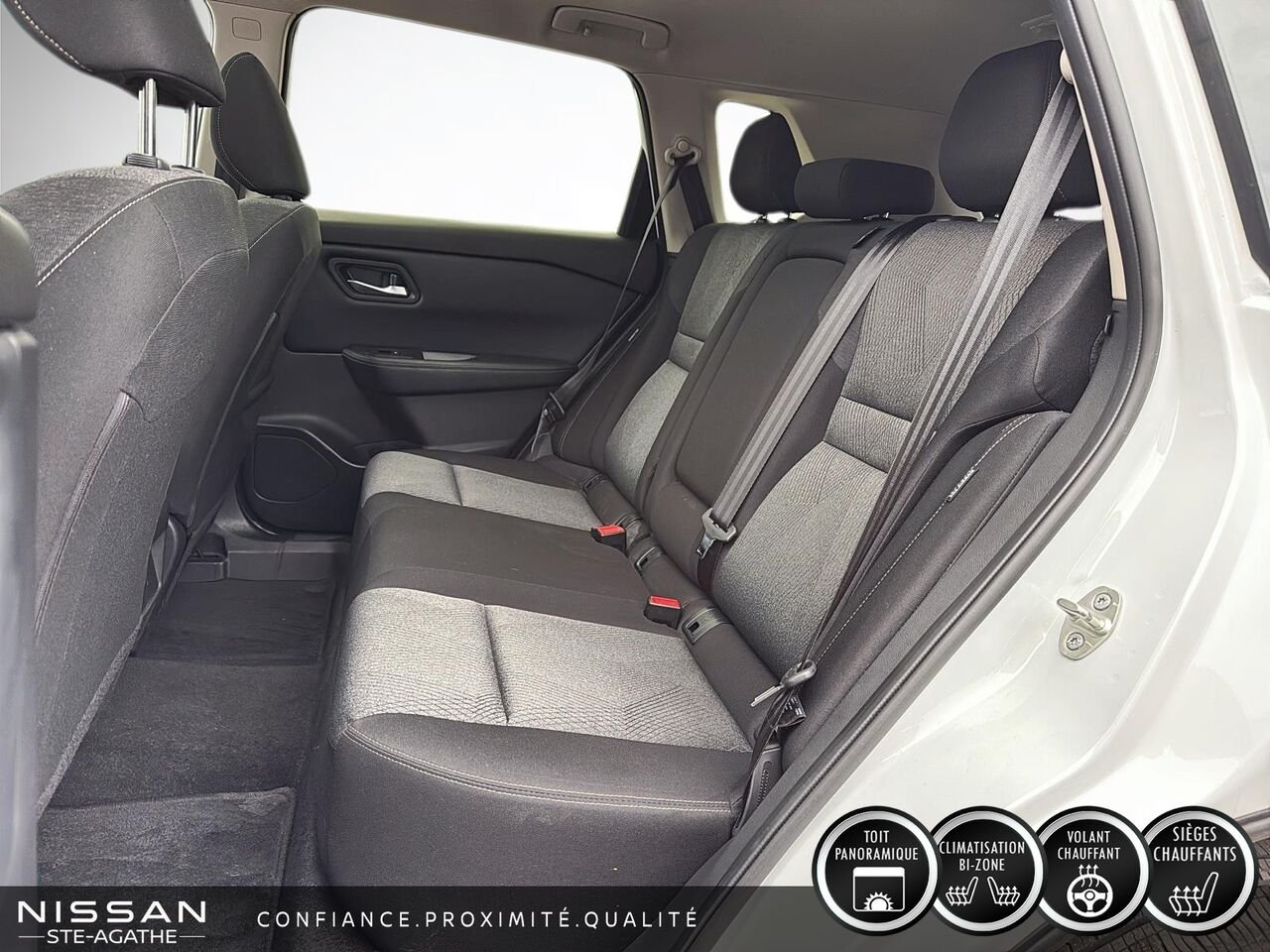 Nissan Rogue SV | 53 412 KM | TOIT PANORAMIQUE | AWD | CARPLAY 2025 Blanc Saint-Jérôme - photo #8