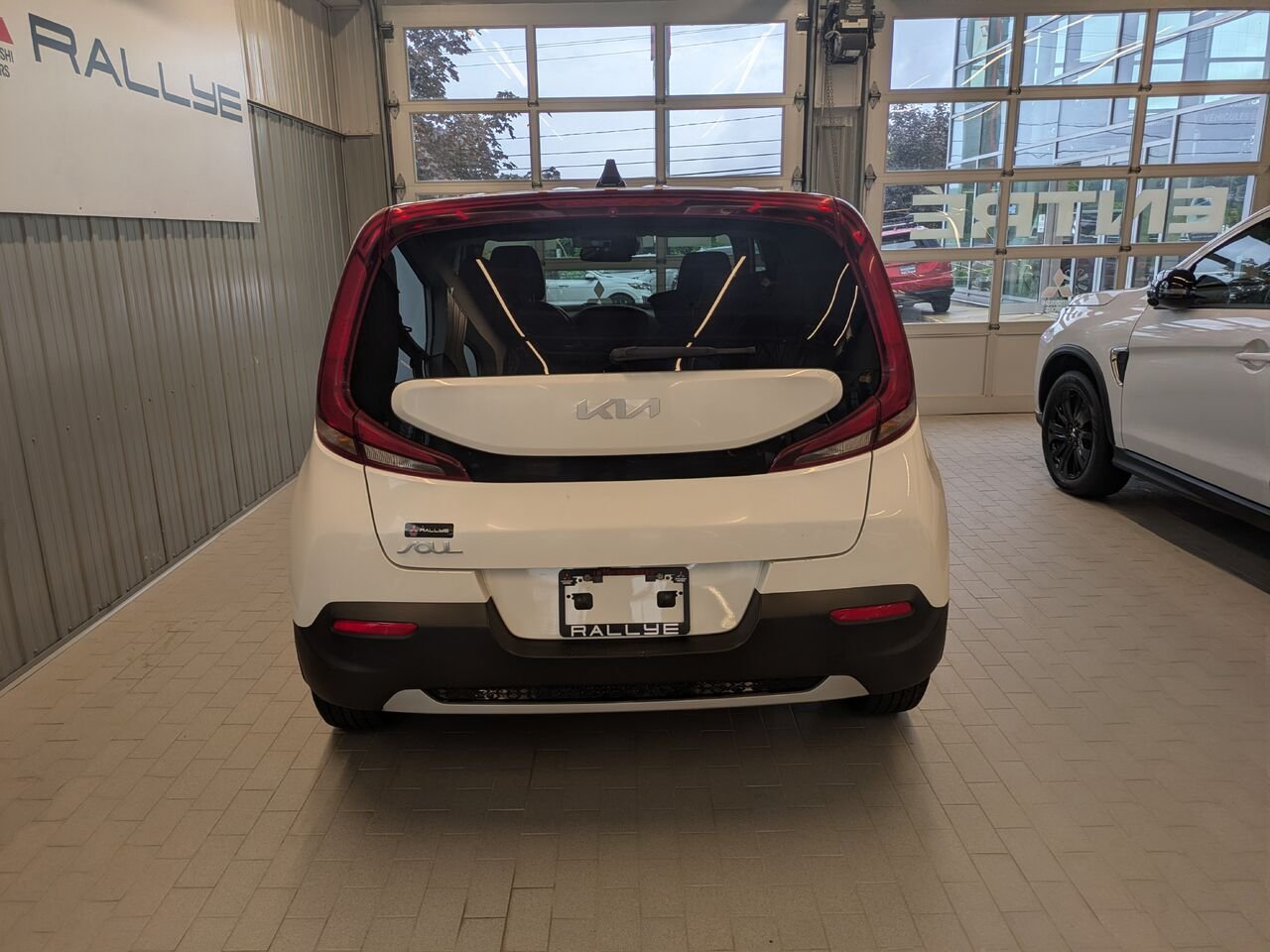 Kia Soul 2022 Blanc Gatineau - photo #2