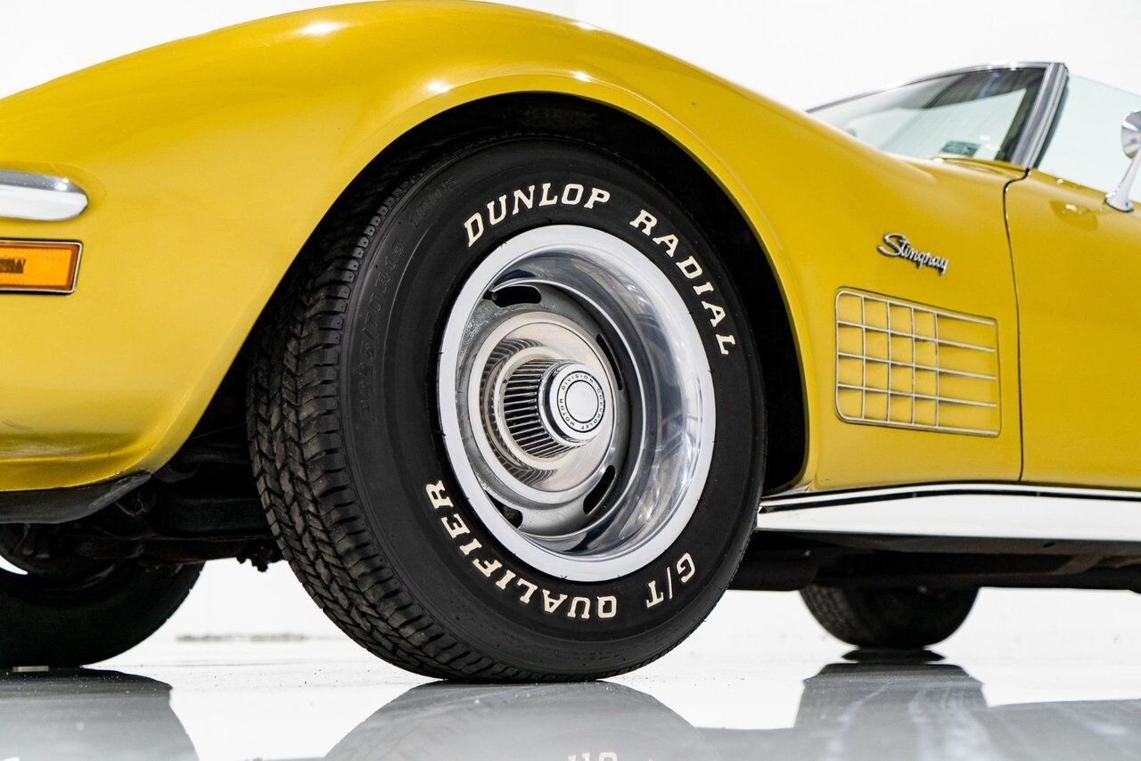 1972 Chevrolet Corvette Unrestored matching# LT1 with documented 103,454km(64,283mi) | PRIX EN USD Gold Montreal - photo #6