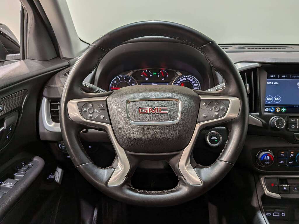 GMC Terrain 2023 Blanc Val-David - photo #14