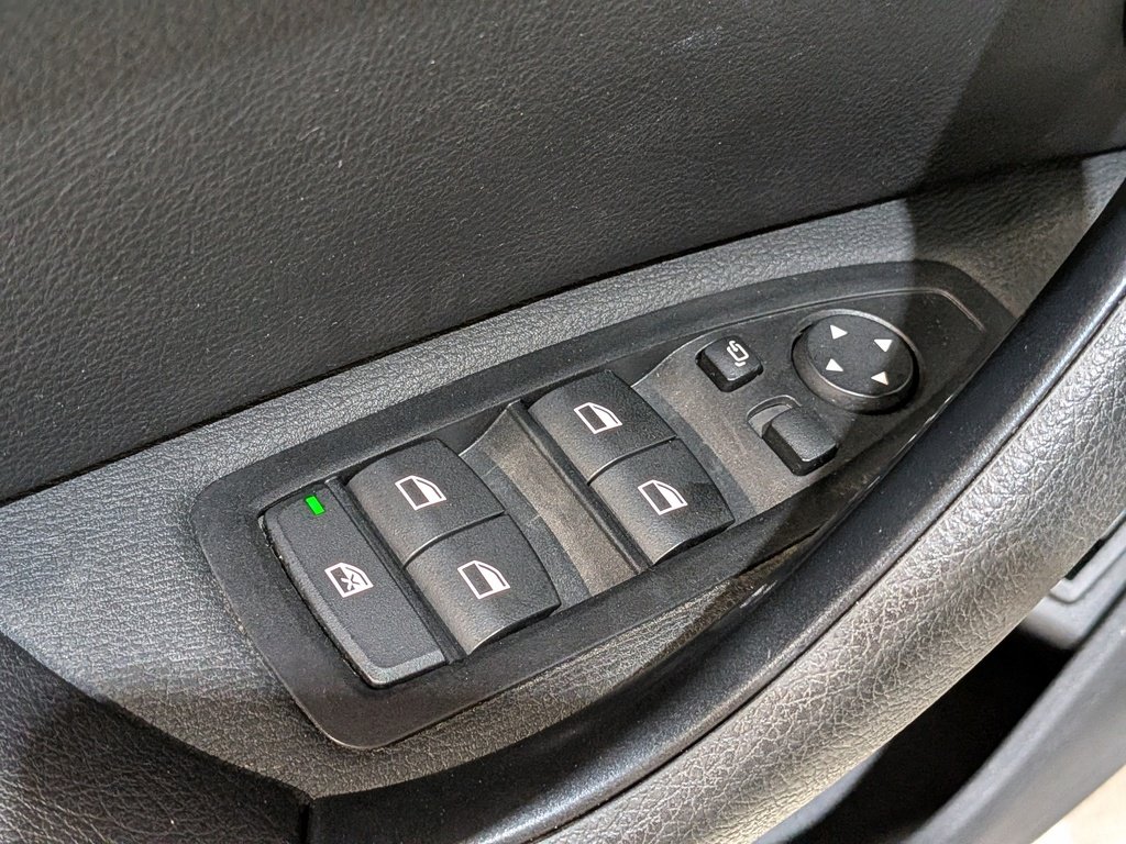 2020 BMW X1 xDrive28i Sports Activity Vehicle Black Val-David - photo #33