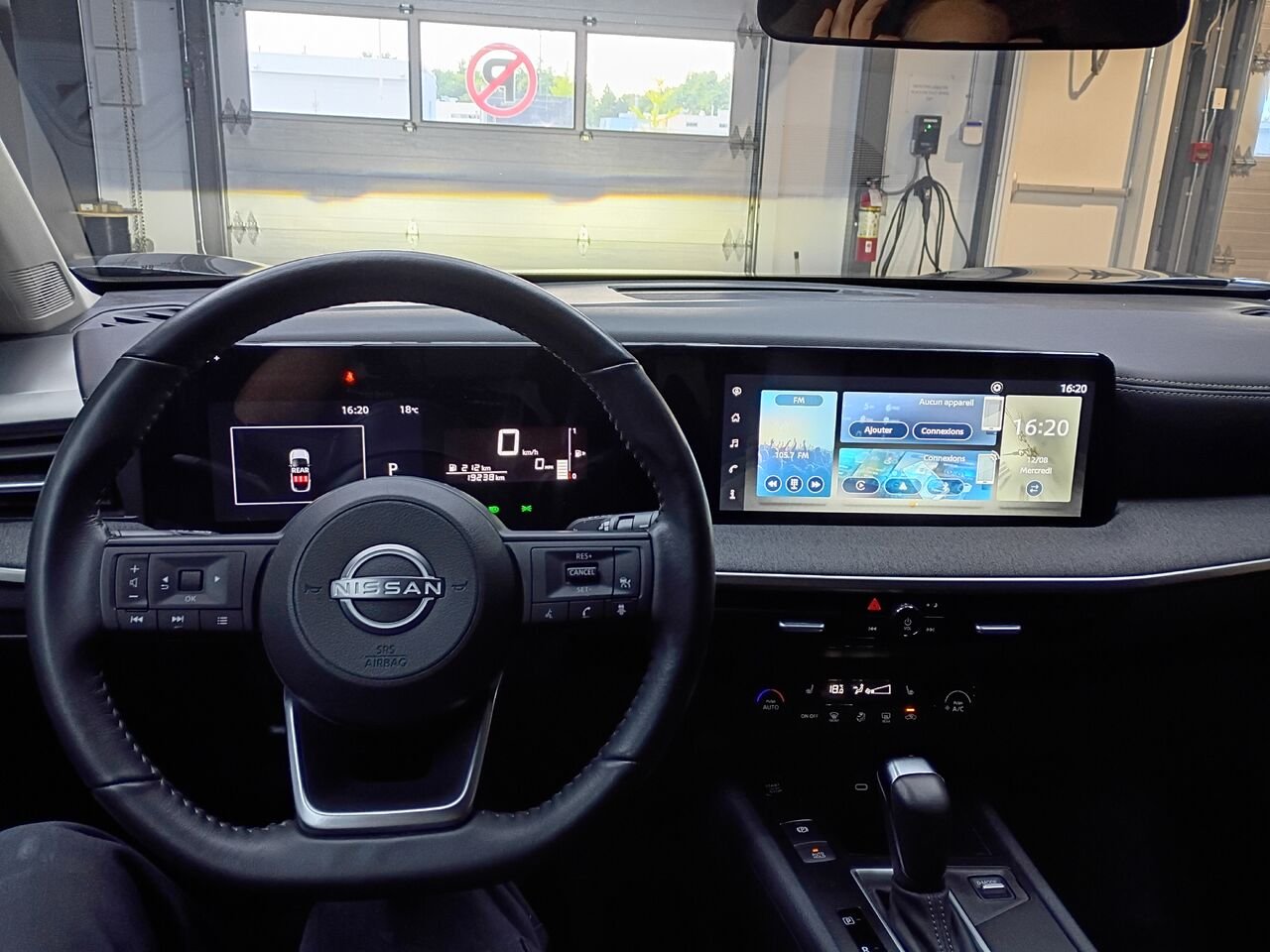 Nissan Kicks 2025 Gris Blainville - photo #19