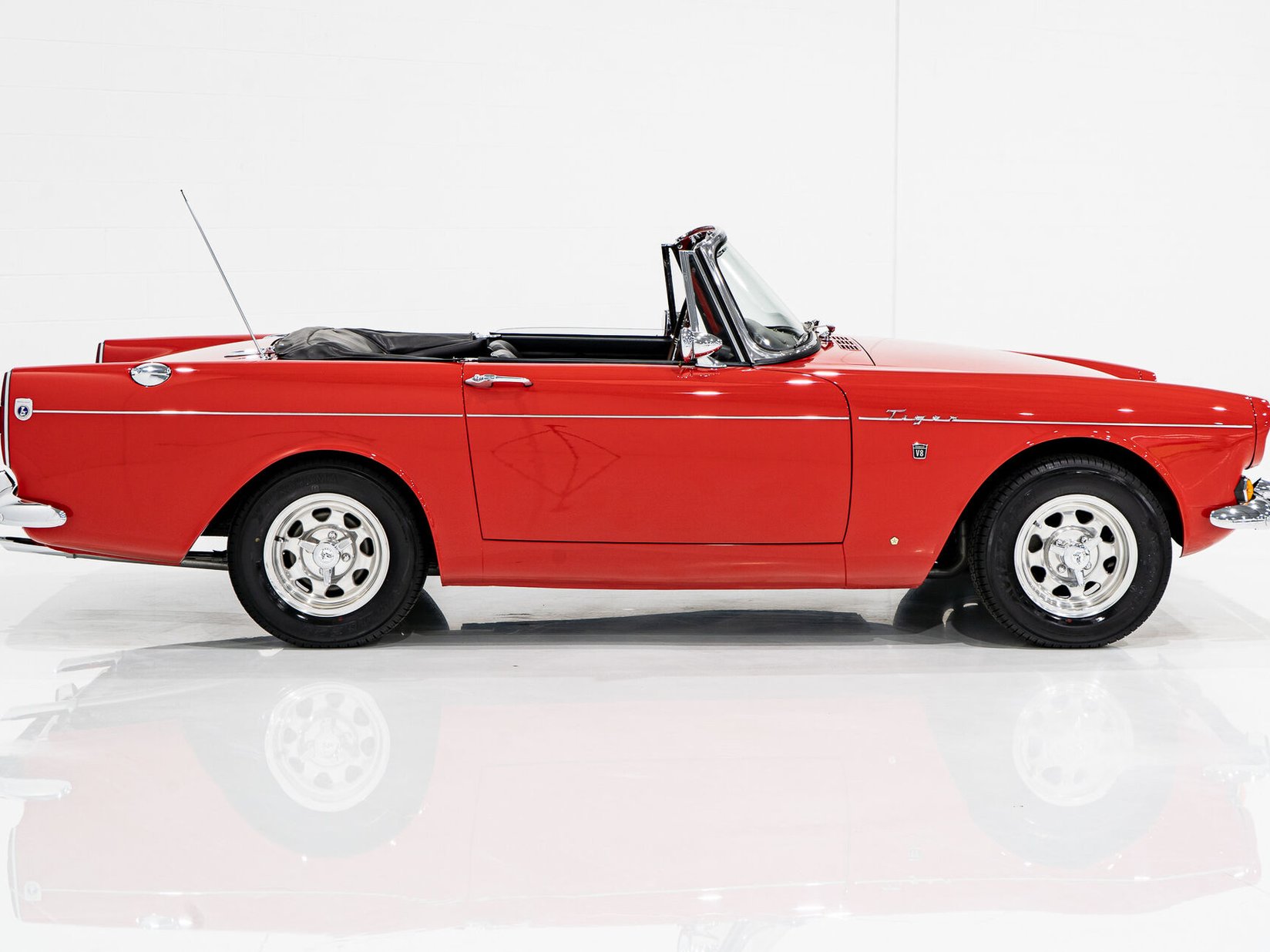 1967 Sunbeam Tiger Unrestored with single repaint **PRIX EN USD** Red Montreal - photo #30