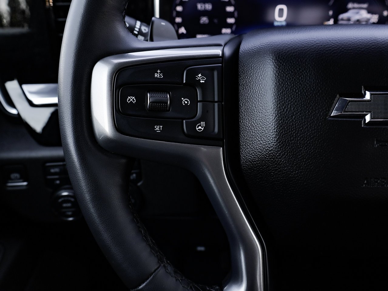 2023 Chevrolet Silverado 1500 4WD Crew Cab 147 RST Black Sherwood Park - photo #19