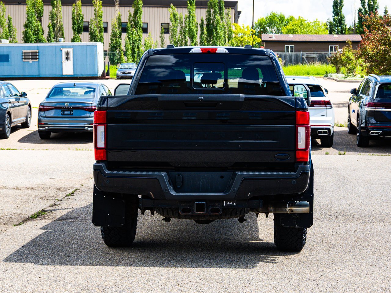 2022 Ford Super Duty F-350 SRW Platinum 4WD Crew Cab 6.75' Box Black Sherwood Park - photo #11