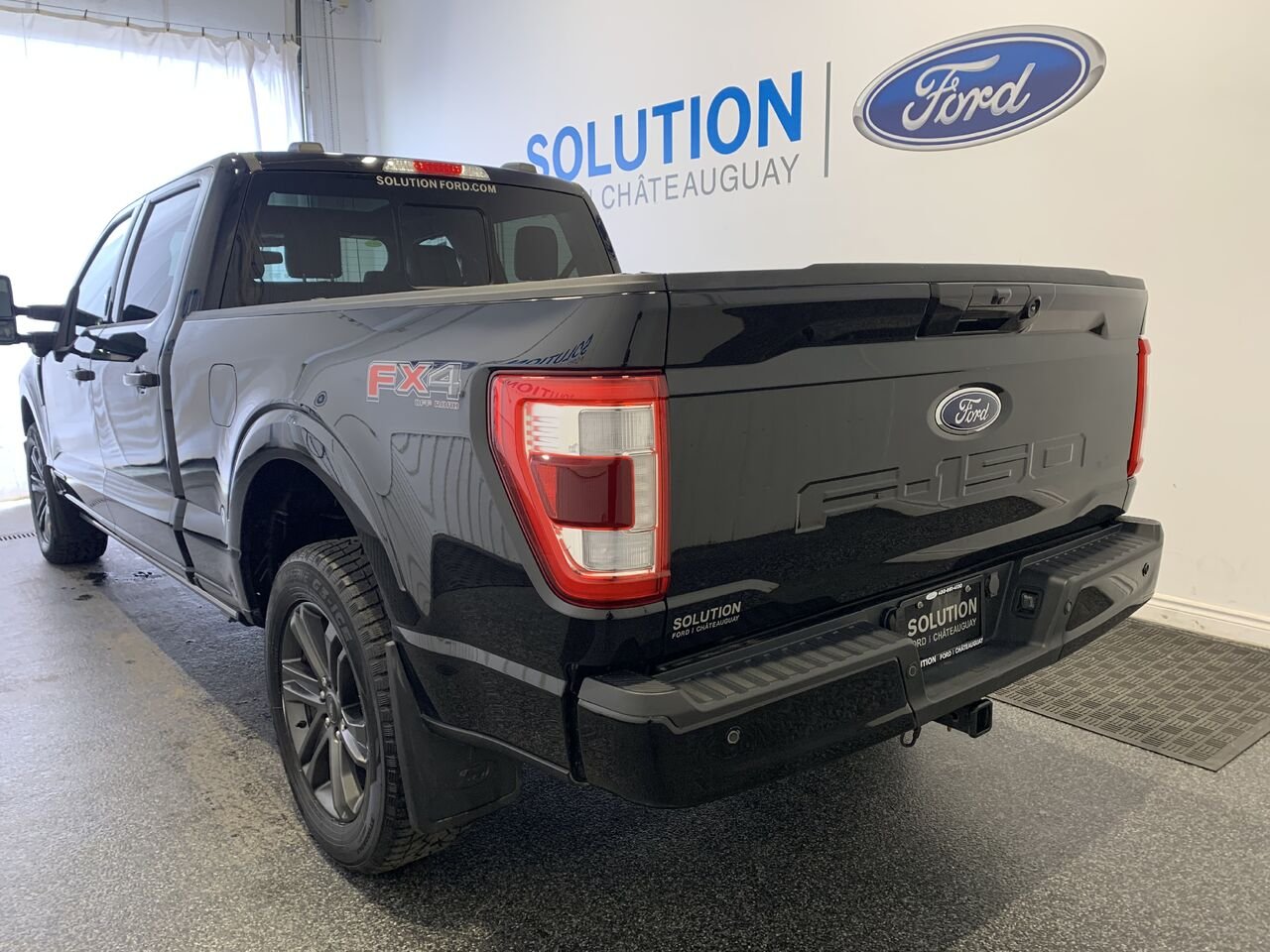 Ford F-150 SUPERCREW LARIAT LARIAT, 502A, SPORT 2023 Noir Châteauguay - photo #11