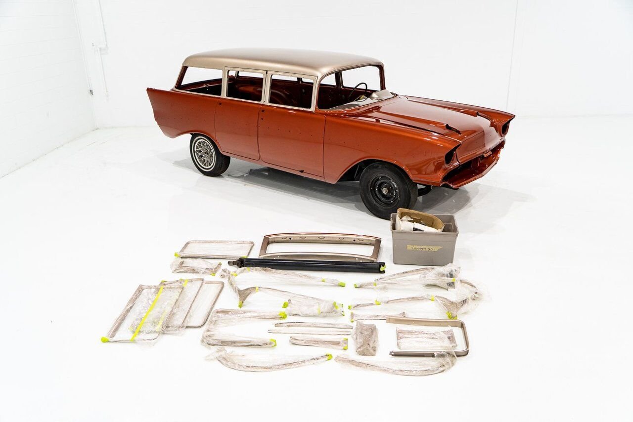 Chevrolet Bel Air PRIX EN USD | Project Wagon Completely Restored Shell 1957 Montréal - photo #4