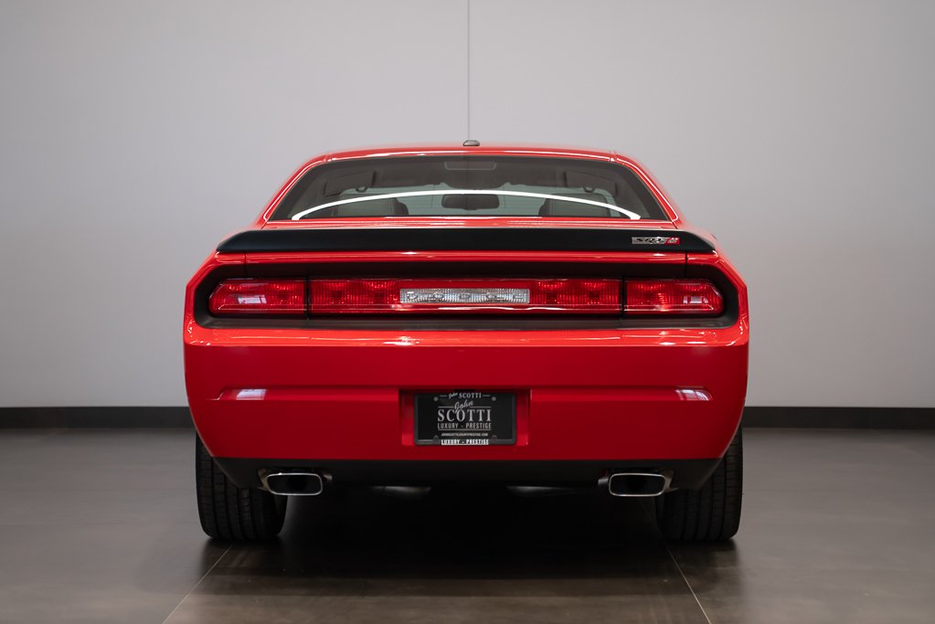 2010 Dodge Challenger Coupé 2 portes SRT8 MANUAL *PRICE IN USD* Red Kirkland - photo #5