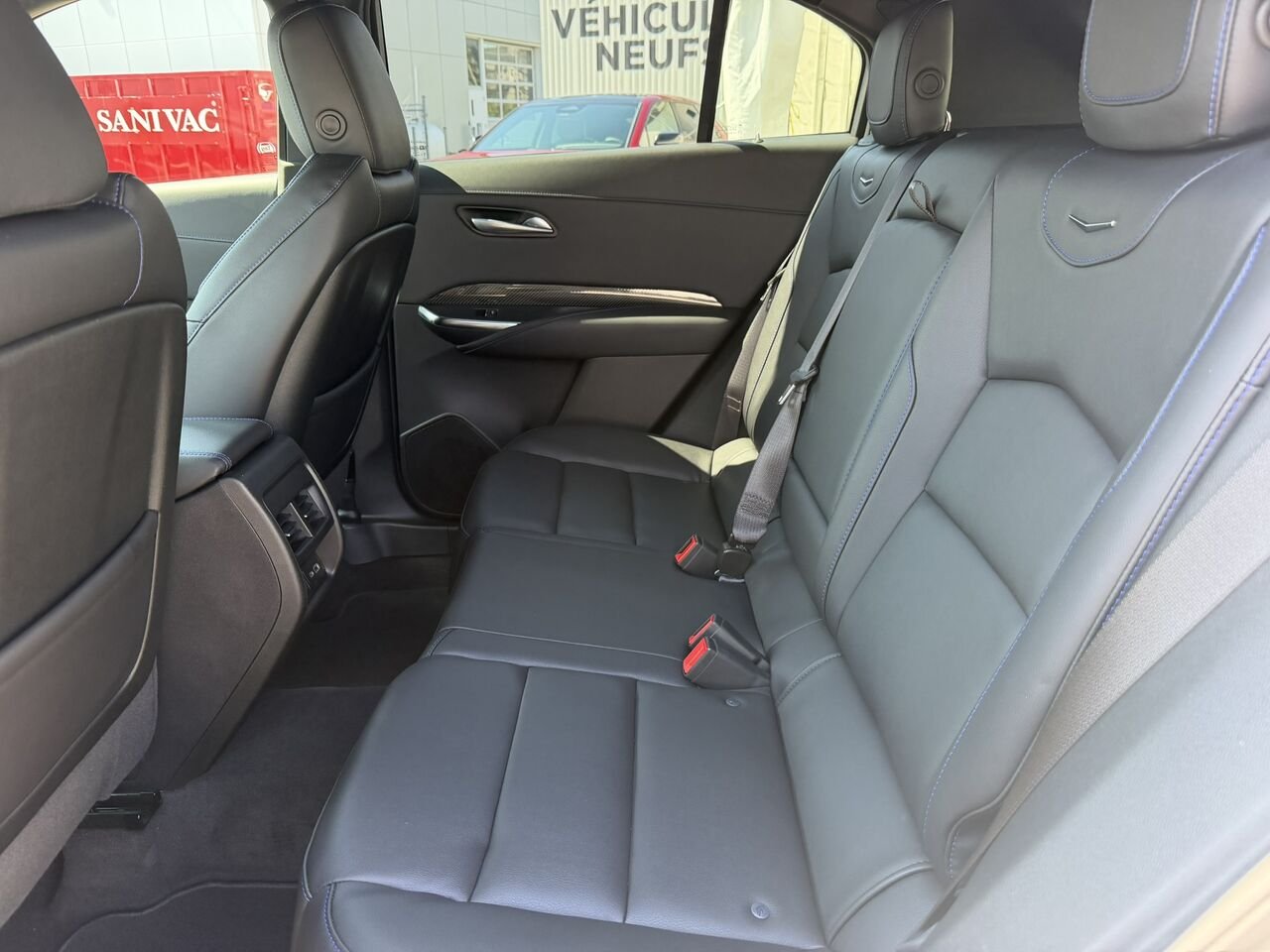 Cadillac XT4 Sport AWD FINANCEMENT À PARTIR 3.99% 2024 Blanc Laval - photo #16