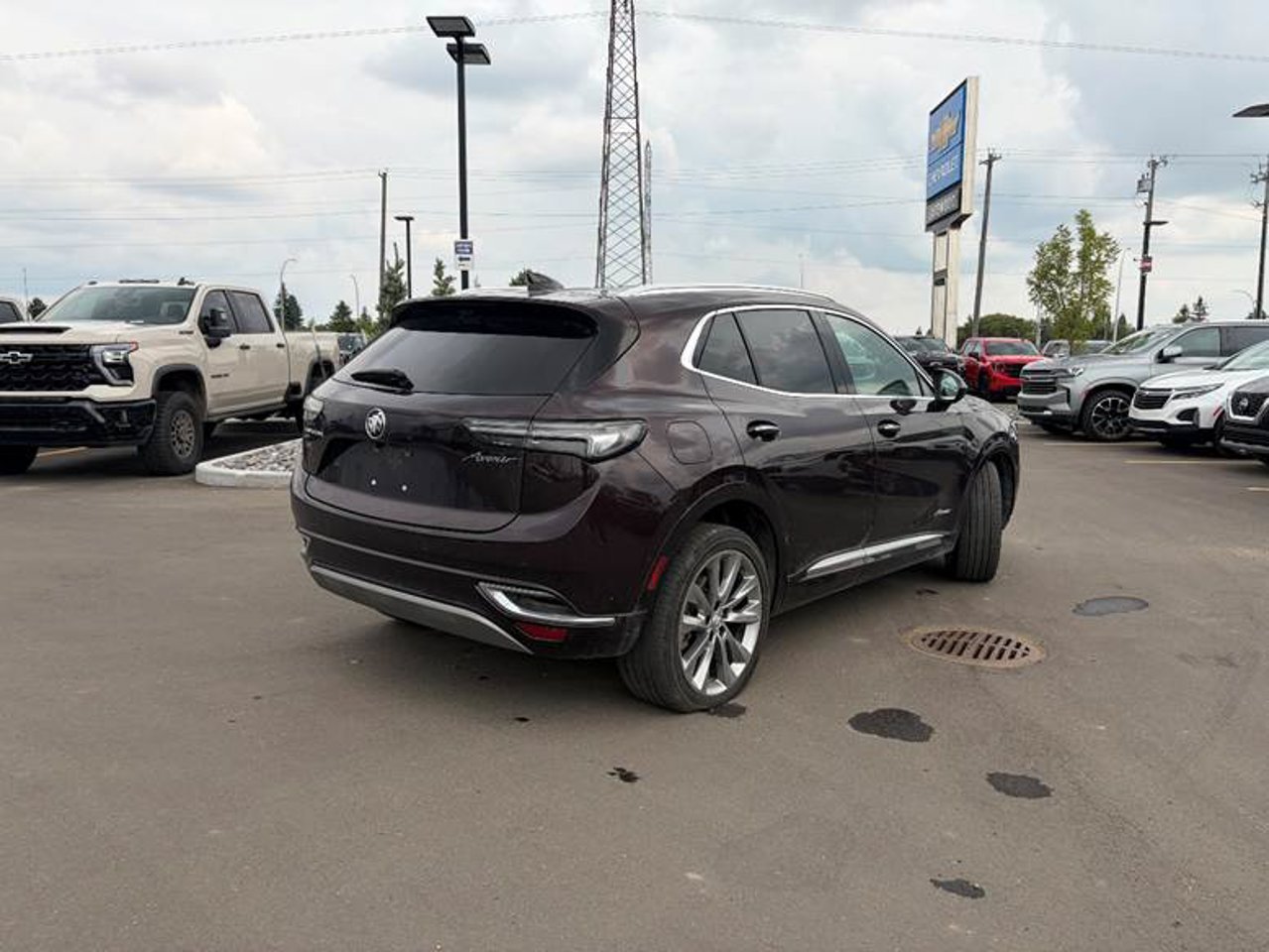 2023 Buick Envision AWD 4dr Avenir Red Sherwood Park - photo #4