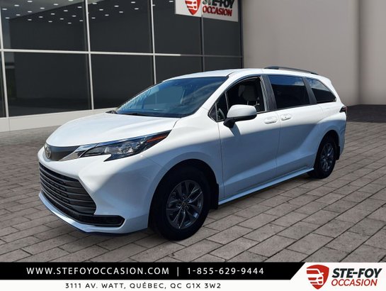 2026 Toyota Sienna LE 8 PASSAGERS 2026 White