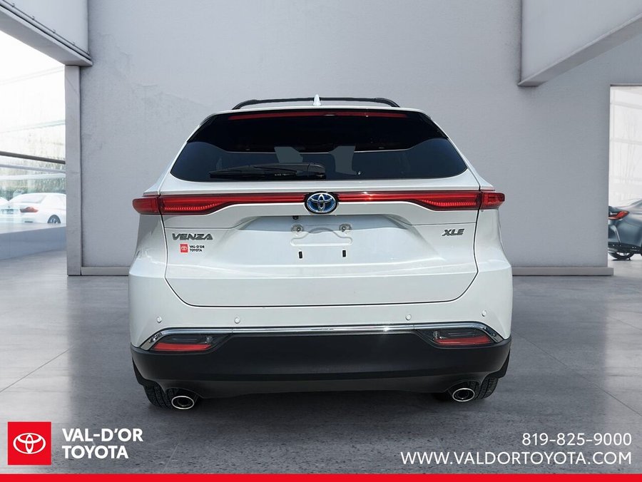 Toyota Venza XLE TI 2023 2023 Frisson glacé nacré
