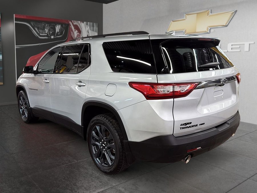 CHEVROLET TRAVERSE RS 2021 Gris