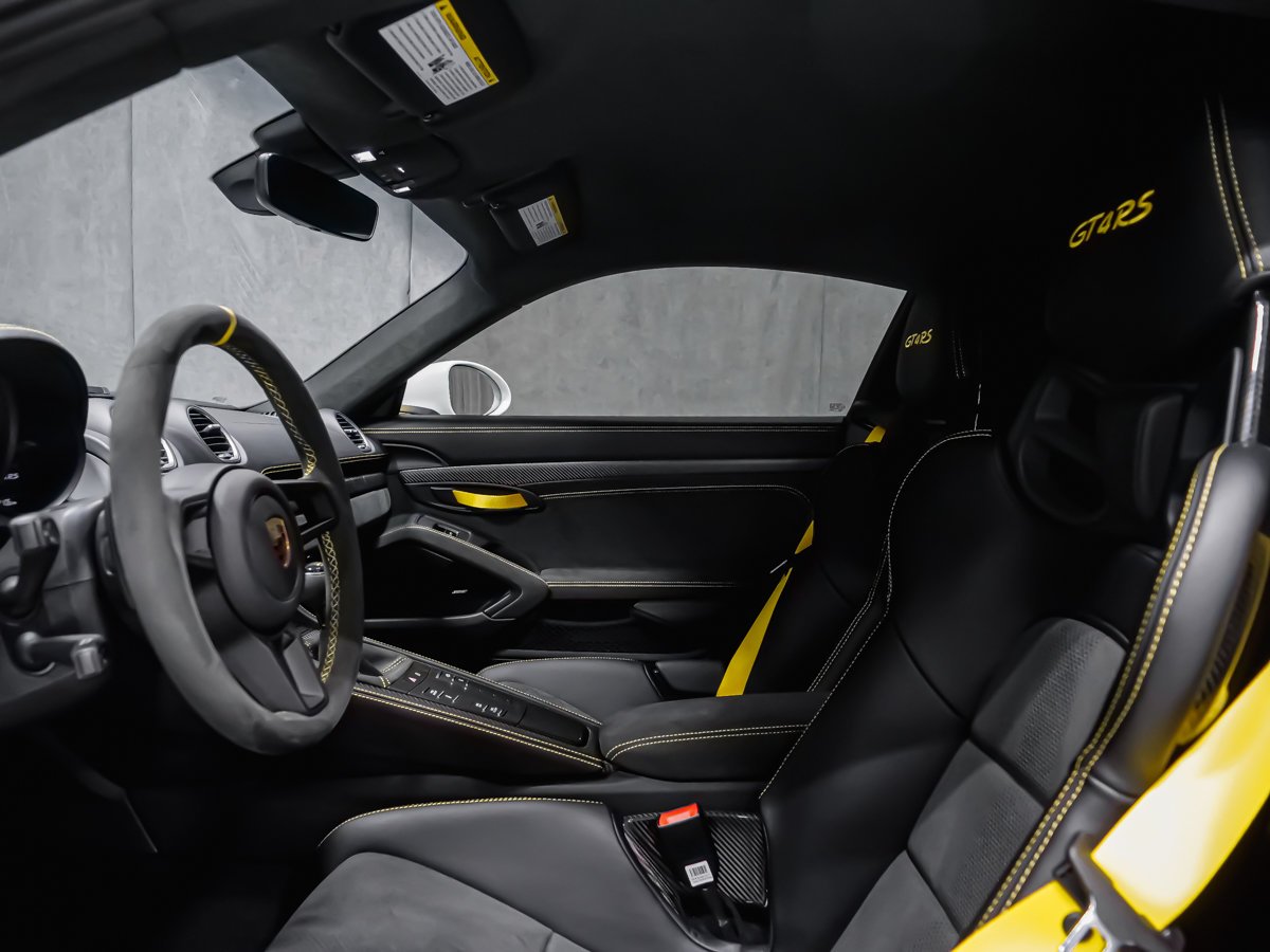 Porsche 718 Cayman GT4 RS 2025 Blanc Montréal - photo #47