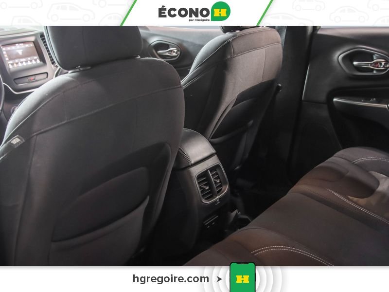 2019 Jeep Cherokee Green Blainville - photo #19