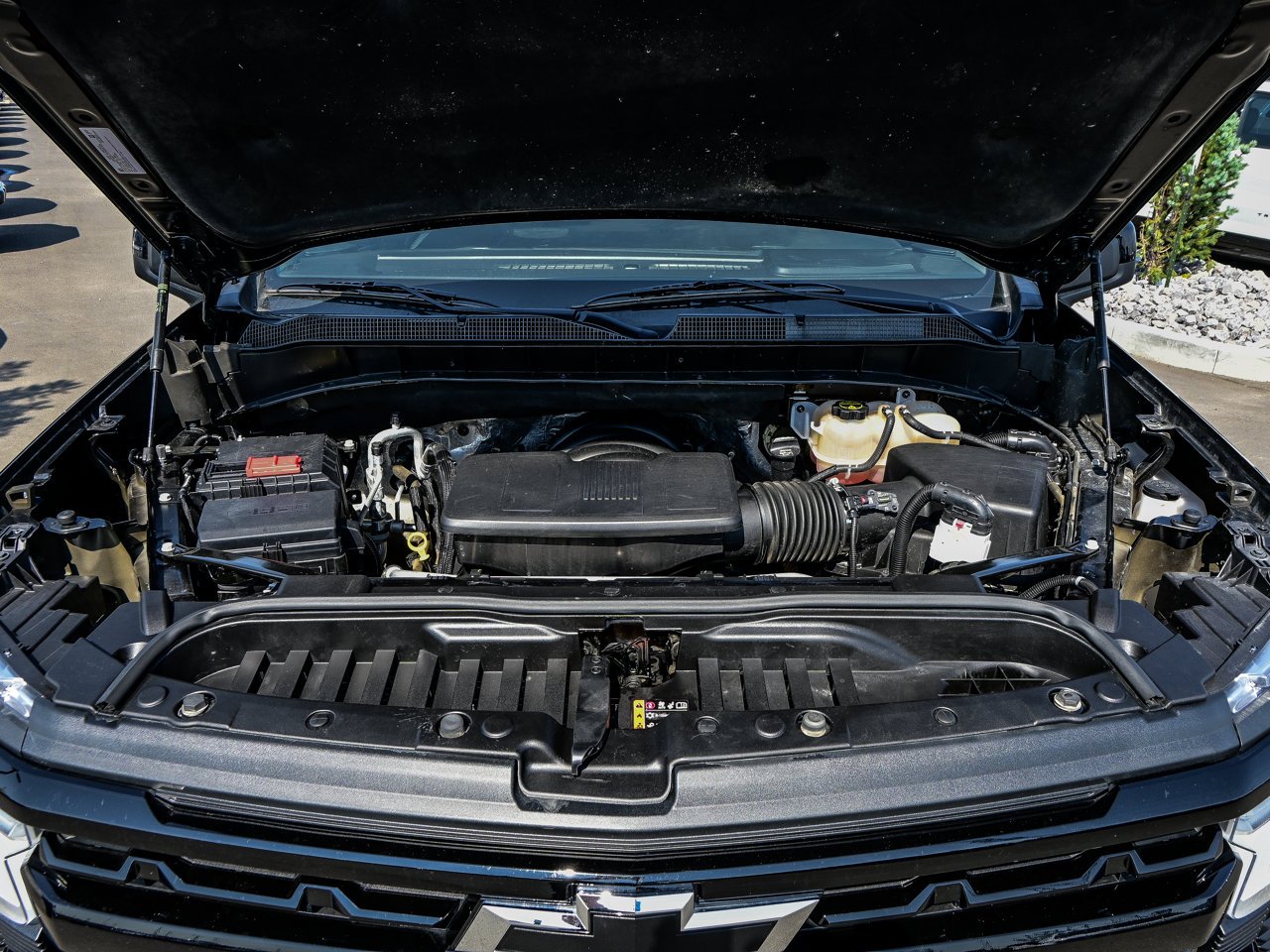 2025 Chevrolet Silverado 1500 4WD Crew Cab 147 RST Black Sherwood Park - photo #8
