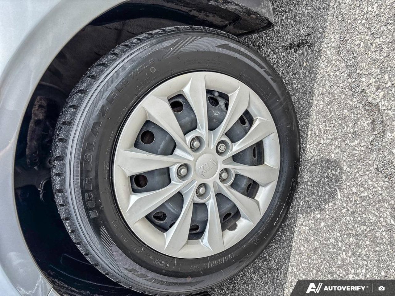 Kia Forte 3KPF24AD8ME321696 2021 Gris Mirabel - photo #8