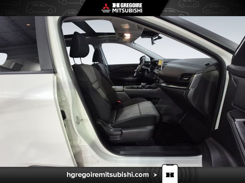 2024 Nissan Rogue White Laval - photo #16