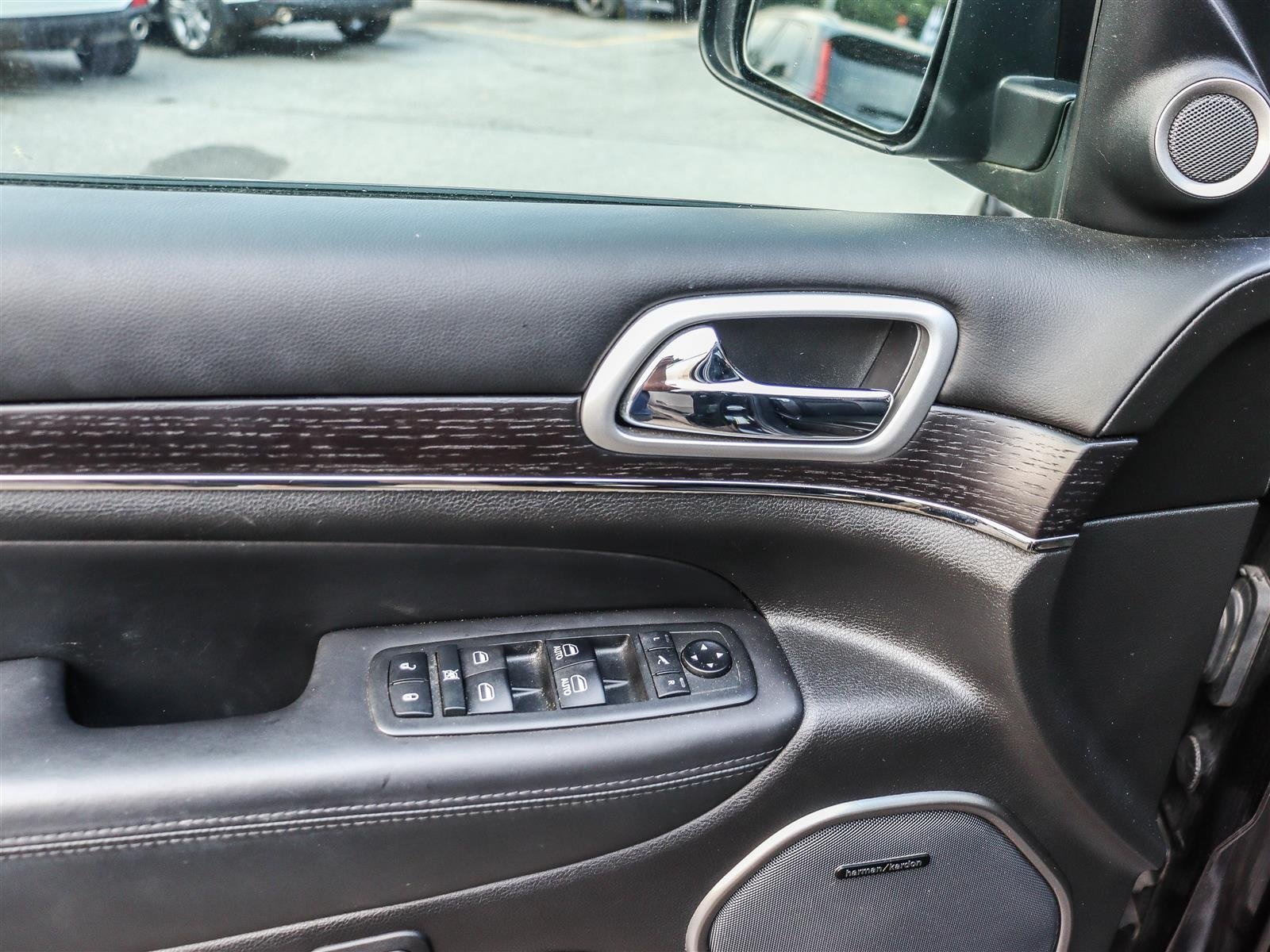 Jeep Grand Cherokee Overland 2018 Black Ottawa & Gatineau - photo #9