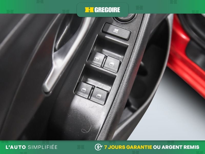 2020 Hyundai Elantra Red Saint-Eustache - photo #18
